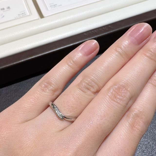 【俄(にわか)の口コミ】 前々からSNSなどで目にしたことがあるブランドで気になっていました。デザ…