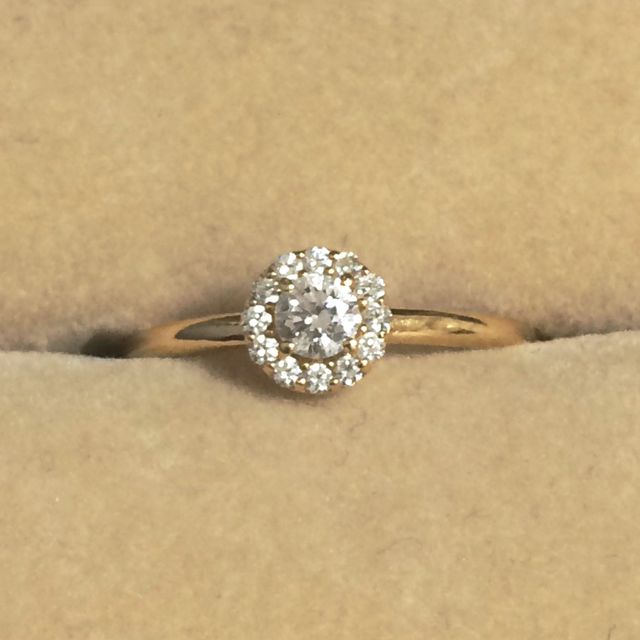 【メデルジュエリー(Mederu jewelry)の口コミ】 ズバリ、価格とデザインです。彼(現夫)は婚約指輪を贈りたい派。私自身は…