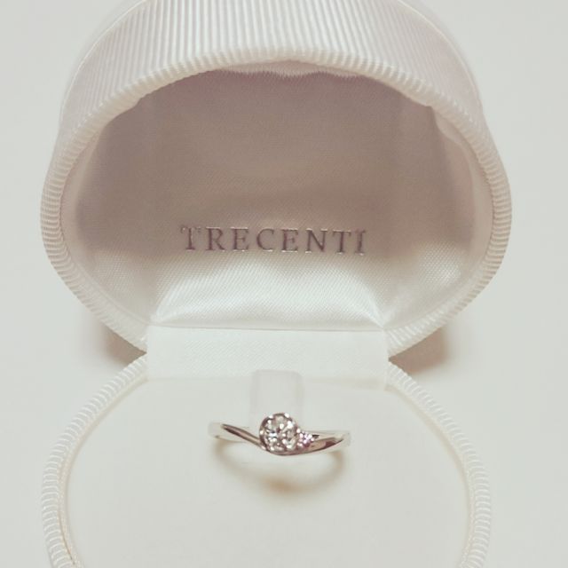 【TRECENTI(トレセンテ)の口コミ】 式場探しの為、ゼクシィナビカウンターへ伺った際に色んなブランドの指輪…
