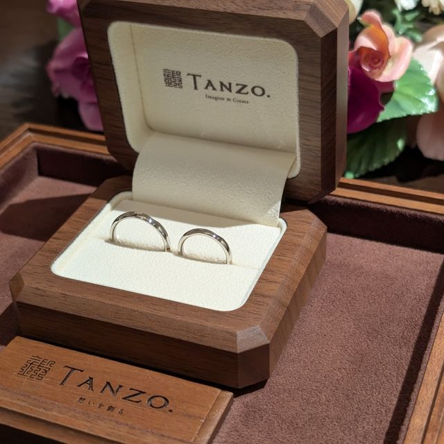 【TANZO.(鍛造指輪)の口コミ】 素材はPt95%で、割金についてアレルギーを考慮したものを選定させていただ…