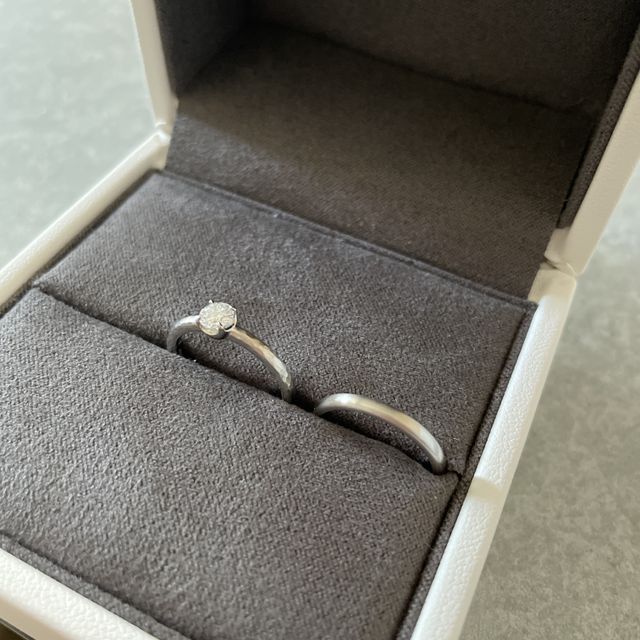【NIESSING(ニーシング)の口コミ】 指輪のデザインはシンプルです。年齢を重ねてもずっとつけ続けられるデザ…