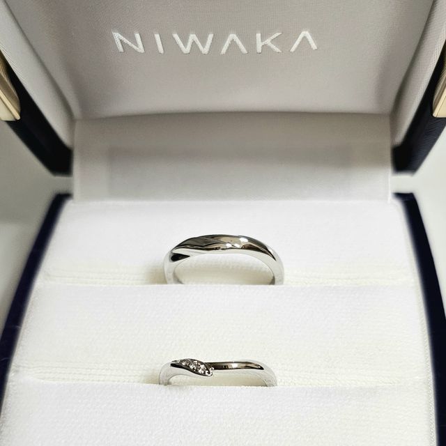 【俄(にわか)の口コミ】 日常着用しても気にならないデザインで、シンプルに見える中にも指輪に込…