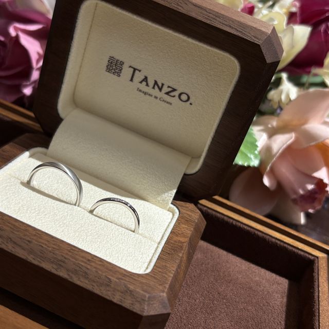 【TANZO.(鍛造指輪)の口コミ】 S字やV字など、好きなデザインで好きな太さにしていただけます。
私はS字…