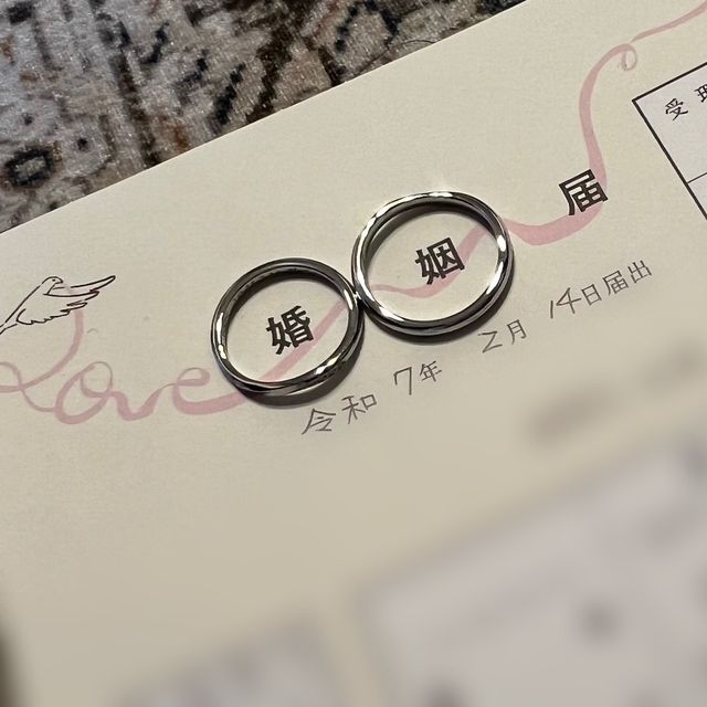 【アイプリモ(I-PRIMO)の口コミ】 ぱっと見のデザインはシンプルかもですが、コッソリと入ったダイヤモンド…