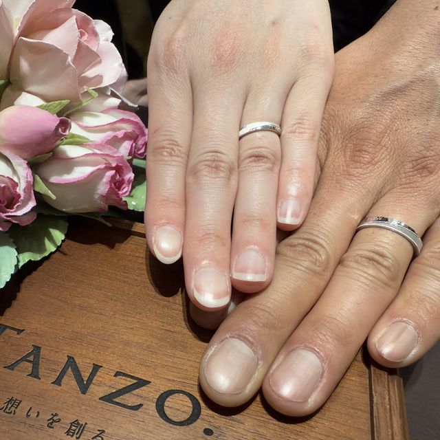 【TANZO.(鍛造指輪)の口コミ】 2種類のデザインとデザインの境目をミル打ちにしたのが大正解！
つける向…