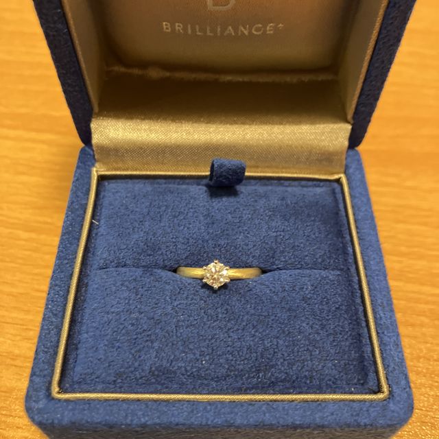 【BRILLIANCE+(ブリリアンスプラス)の口コミ】 マットゴールドでとにかくかわいいです！アンティークっぽいデザインで、…