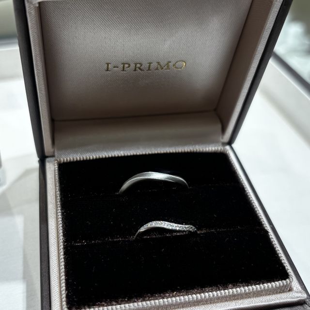 【アイプリモ(I-PRIMO)の口コミ】 たくさん散りばめられたダイヤです。キラキラしていて見る度に嬉しい気持…