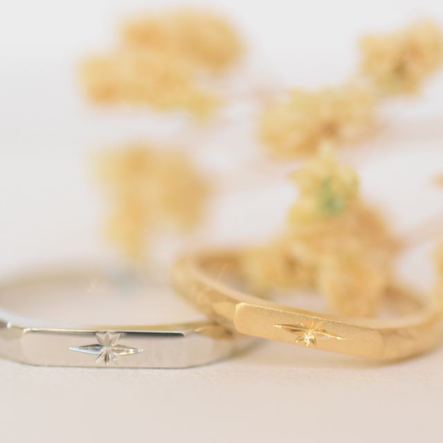 【CRAFY(クラフィ)の口コミ】 指輪は幾つかのデザインから大まかに選び、
鋳造する為の蝋を自分達で削っ…