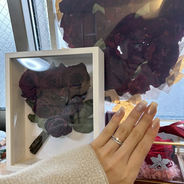 【アイプリモ(I-PRIMO)の口コミ】 付け心地が良く、指が細く綺麗にみえるのがお気に入りです。
どの角度から…