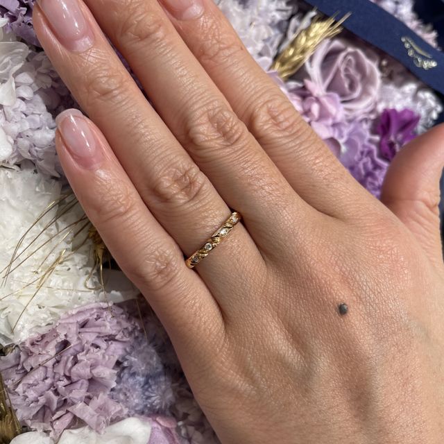 【ショーメ(CHAUMET)の口コミ】 トルサードはフランス語で「ねじれ」を意味し、強く結びついた愛や絆を象…