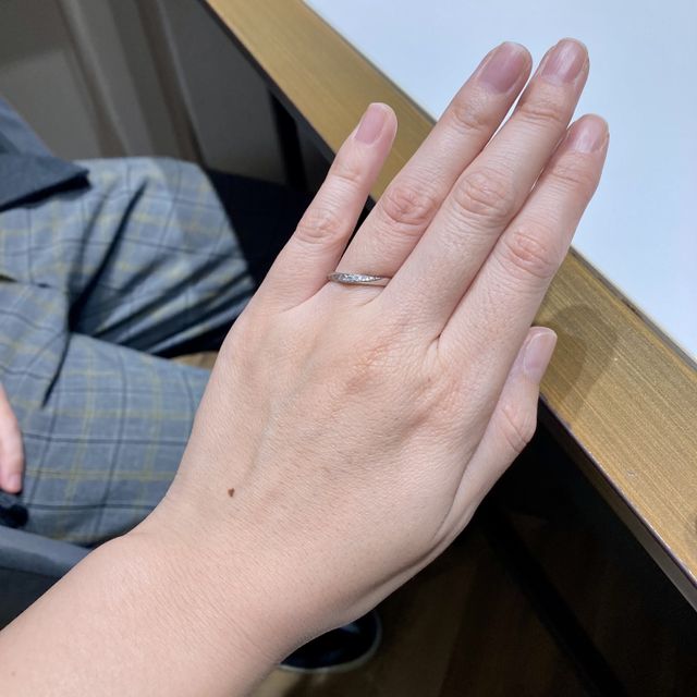 【ラザール ダイヤモンド(LAZARE DIAMOND)の口コミ】 三大カッターズブランドと言われているラザール。
やはり輝きは別格です。…