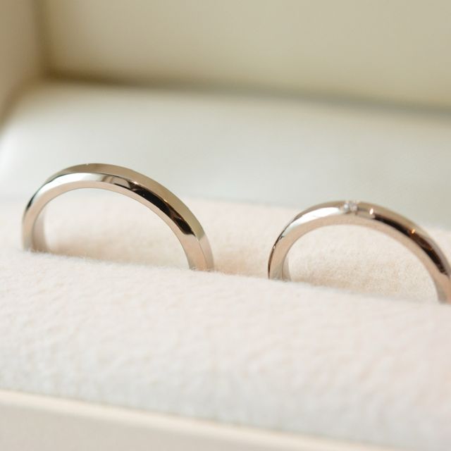 【CRAFY(クラフィ)の口コミ】 デザインや指輪の素材、誕生石、刻印など、迷ってしまうほど豊富な種類が…