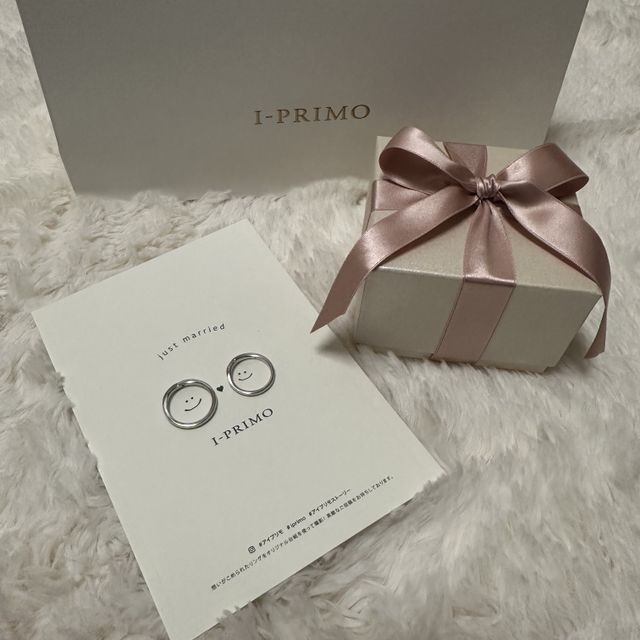 【アイプリモ(I-PRIMO)の口コミ】 デザインがたくさんあり、色々と試着させていただきました。ダイヤのカラ…