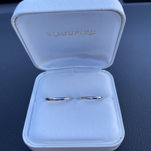 【BONDS(ボンズ)の口コミ】 お互いシンプルな指輪が欲しかったのでBONDSのpromiseのシンプルさが好き…