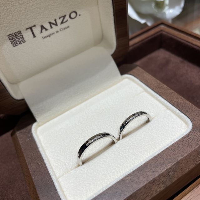 【TANZO.(鍛造指輪)の口コミ】 着け心地のよさ、つけている感じがしないほど手に馴染むのがすごいです。…