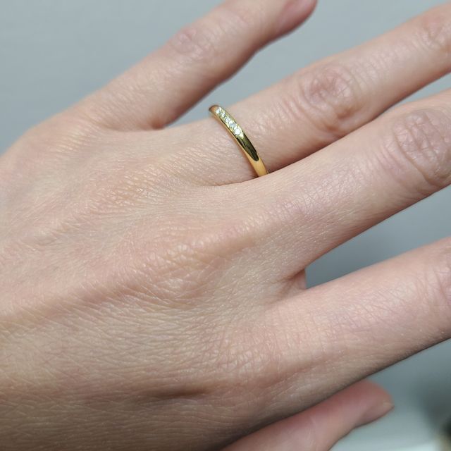 【CRAFY(クラフィ)の口コミ】 デザインをオーダーで自分で決めれるのがよかったです。。ダイヤも一粒か…