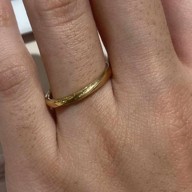 【TRECENTI(トレセンテ)の口コミ】 選んだ決め手は、デザインのシンプルさと永遠の愛を象徴する意味合いが気…