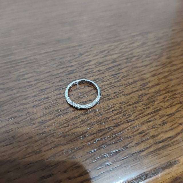 【アイプリモ(I-PRIMO)の口コミ】 結婚指輪と重ね付けができるものを選びました
他のブランドといろいろ比較…