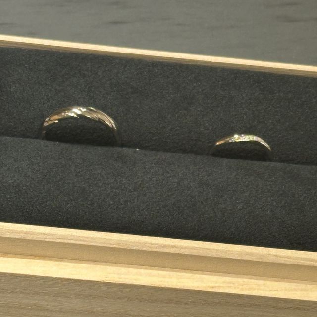【出雲結(いずもゆい)の口コミ】 シンプルかつオリジナリティ溢れる指輪で、自分自身一生大切にできる指輪…