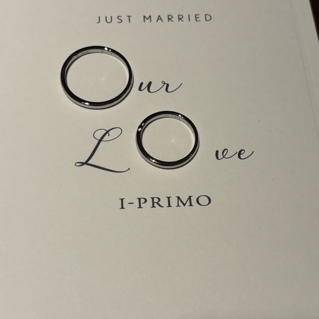 【アイプリモ(I-PRIMO)の口コミ】 指輪は細めのデザインで指輪の真ん中のデザインが他店の指輪には無かった…