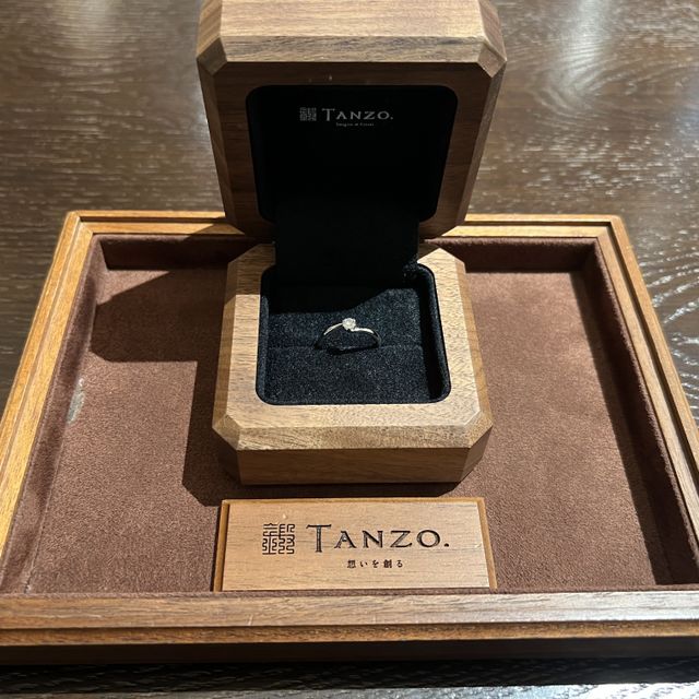 【TANZO.(鍛造指輪)の口コミ】 シンプルで長く使えるものを希望していたので、希望どおりのものが完成し…