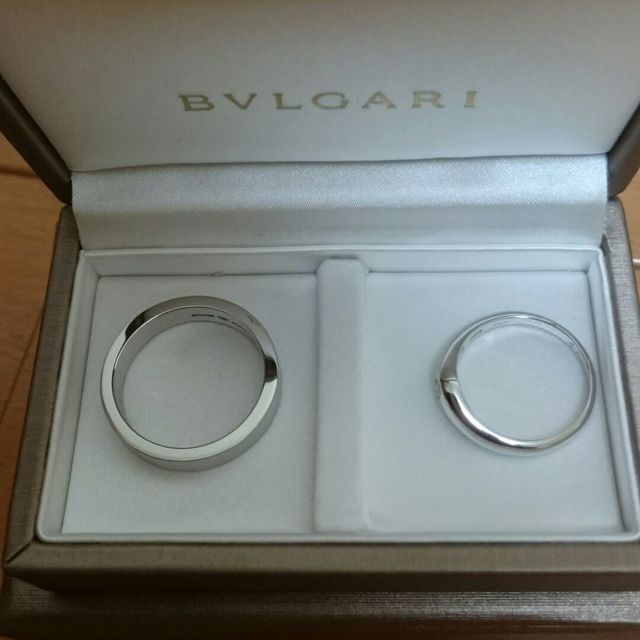 【ブルガリ(BVLGARI)の口コミ】 結婚が決まり、12月頃より結婚指輪を探し、当初5か所、海外ブランド店を3…