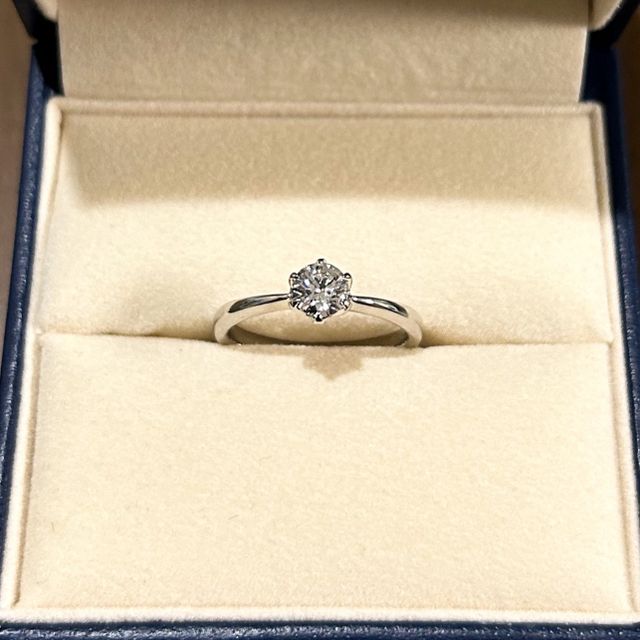 【GALA JEWELRY(ガラジュエリー)の口コミ】 シンプルなデザインのものを希望し、いくつかオススメのものを出して頂い…