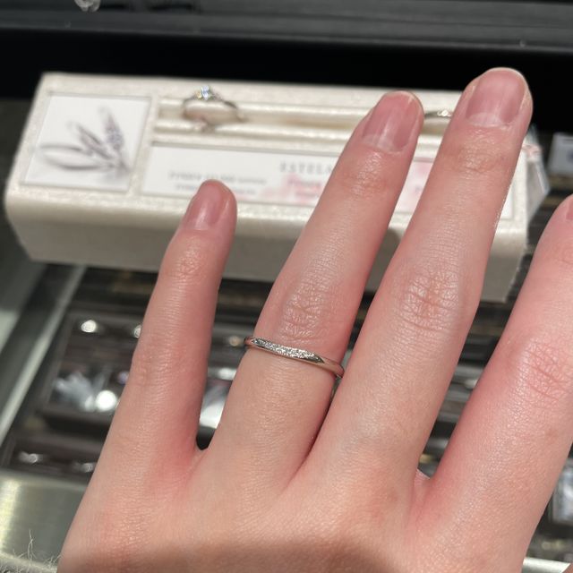 【MILK&Strawberry(ミルクアンドストロベリー)の口コミ】 いままではピンクサファイアの存在を知らなかったため、似たような指輪で…