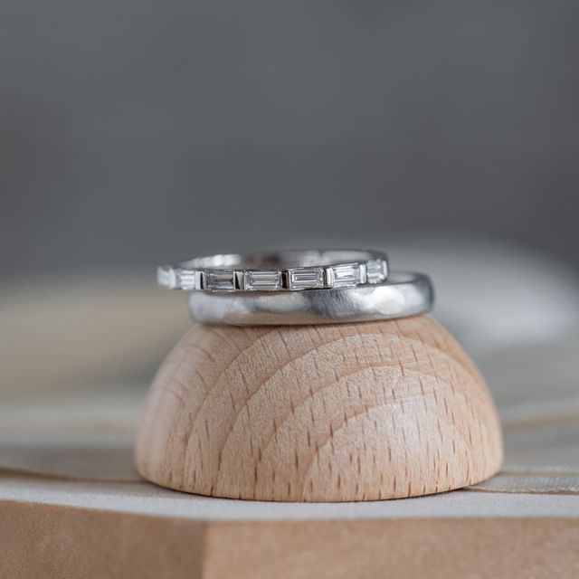 【Cayof(カヨフ)の口コミ】 男性用はロータス、女性用はライラックをベースに幅の変更や、石の個数の…