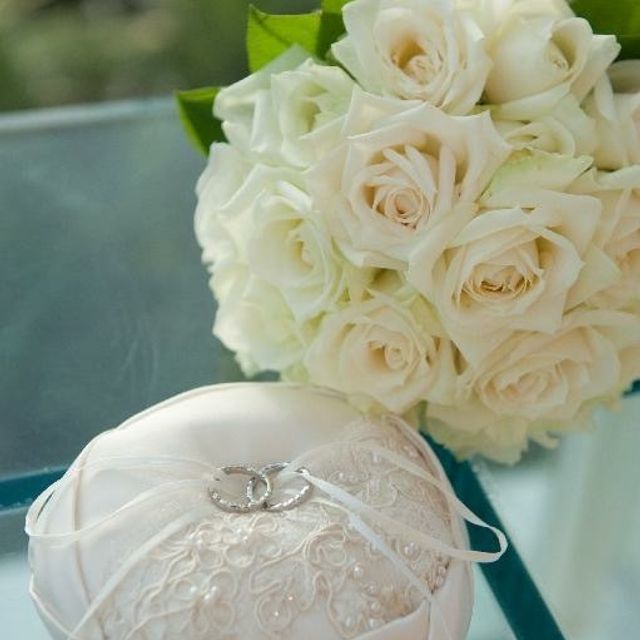 【e.m.の口コミ】 人とは違う少し太め目のデザインのタイプを探していたのですが、なかなか…