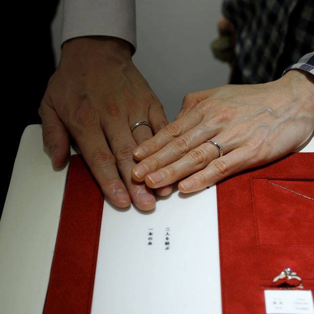 【出雲結(いずもゆい)の口コミ】 赤い糸のような柔らかさとしなやかさを感じられるデザインで、夫婦を結ん…