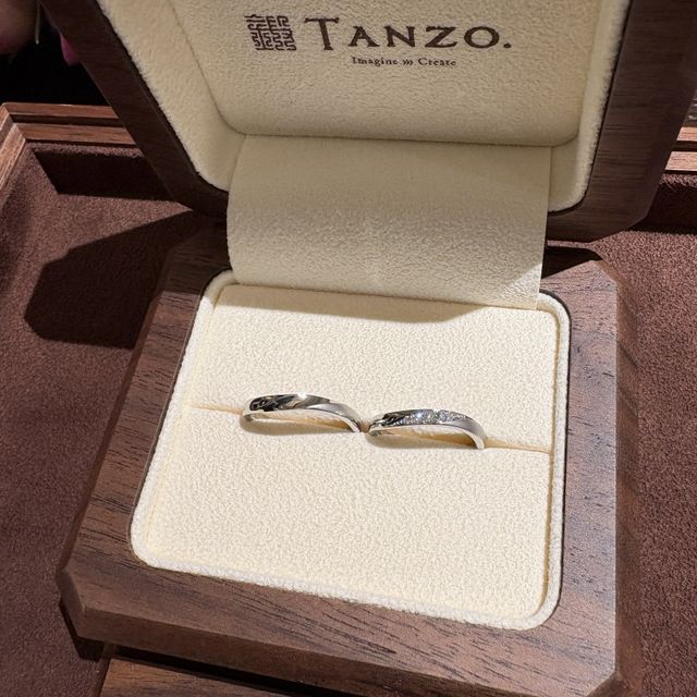 【TANZO.(鍛造指輪)の口コミ】 捻り加工・えぐり加工・表面加工の組み合わせたデザインになります。ぱっ…