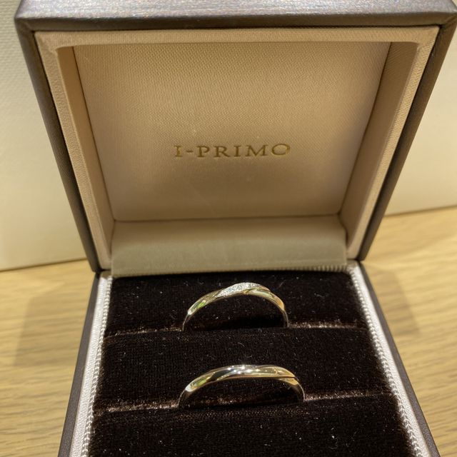 【アイプリモ(I-PRIMO)の口コミ】 デザインは飽きがこないシンプルかつ美しいものでつけ心地が最高です。金…