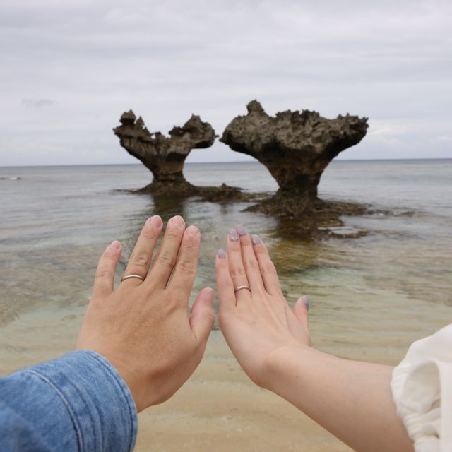 【ケイウノ ブライダル(K.UNO BRIDAL)の口コミ】 シンプルなデザインではありますが、2色使いで可愛らしく、付けていて楽し…