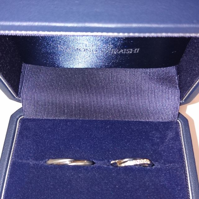 【銀座ダイヤモンドシライシの口コミ】 シンプルな感じが好きで店員さんからアドバイスを頂き自分達で選んだ結果…