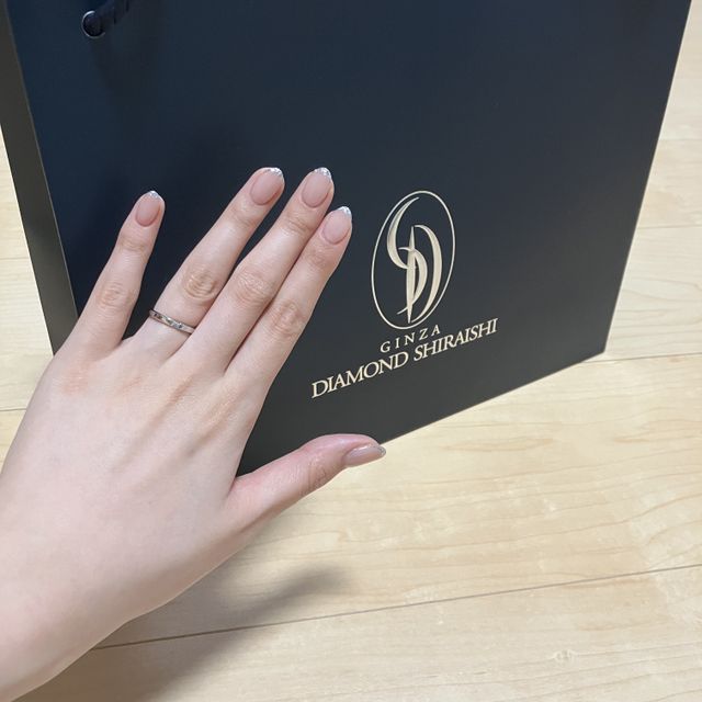 【銀座ダイヤモンドシライシの口コミ】 他で2店舗ほど探しましたが、SNSでたまたま見つけた指輪に一目惚れして購…
