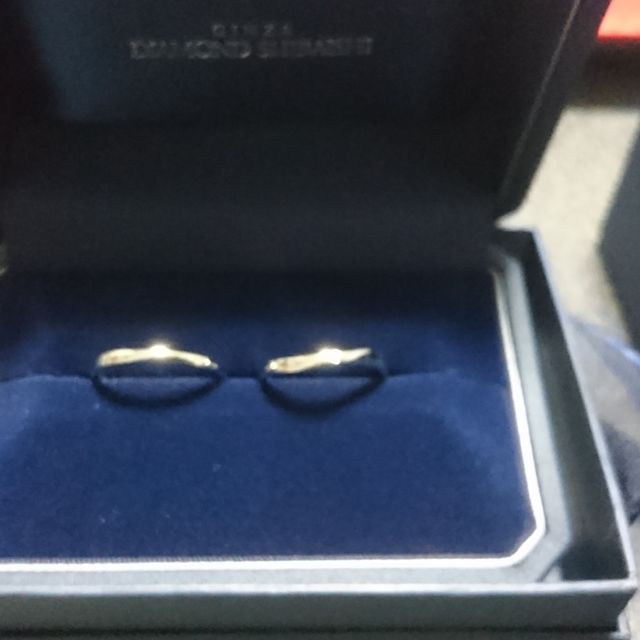 【銀座ダイヤモンドシライシの口コミ】 ペアで合わせなくても、お互い好みの形状を購入することができ、なおかつ…