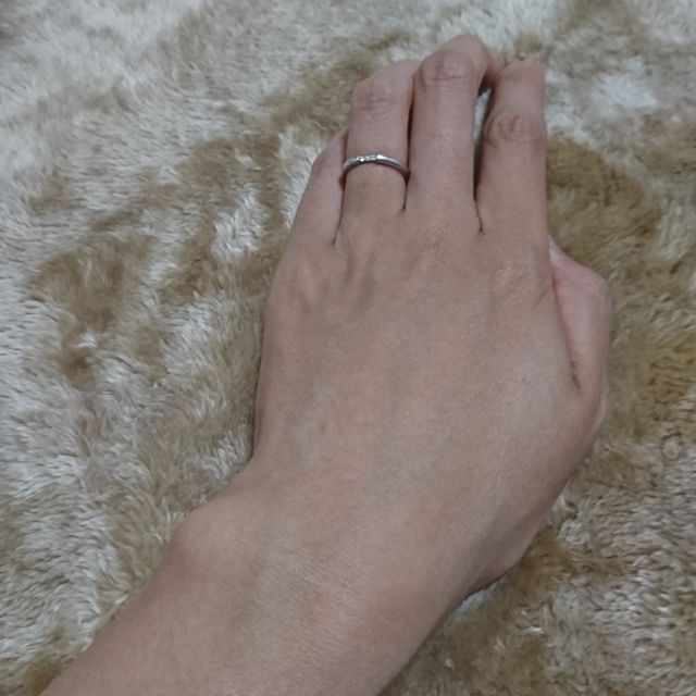 【canal4℃(カナルヨンドシー)の口コミ】 私も夫も指が細長いので、それに合うデザインが無かったので、色々探して…