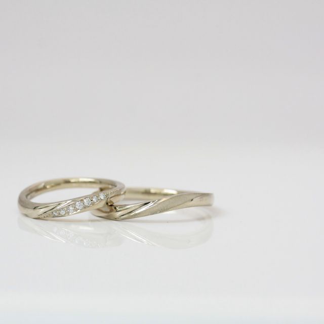 【JEWELRY STUDIO Advance(ジュエリースタジオアドバンス)の口コミ】 指輪の素材やデザイン、ダイヤの数、大きさなど細かいところまで一つ一つ…