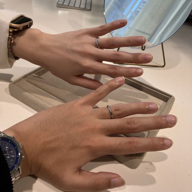 【BRILLIANCE+(ブリリアンスプラス)の口コミ】 私も彼も指が華奢だったため、指に馴染むウェーブタイプを選んだ。ウェー…