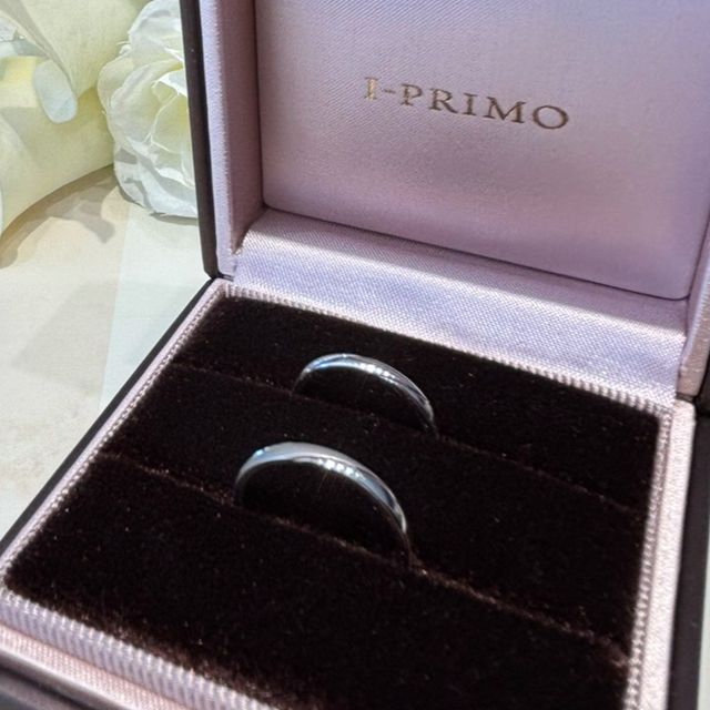 【アイプリモ(I-PRIMO)の口コミ】 写真にあるリングは新郎新婦同じ型のリングですが、女性用に作られたもの…