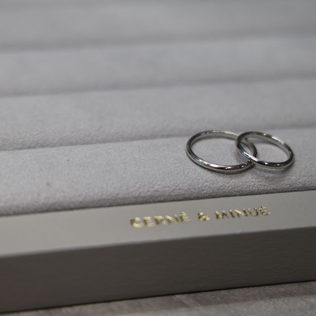 【CERNÉ＆MINUÉ by BIJOUPIKO(セルネとミヌエ バイ ビジュピコ)の口コミ】 オリジナルの指輪を作れます。
価格は手頃だが、素材が結婚指輪としてしっ…