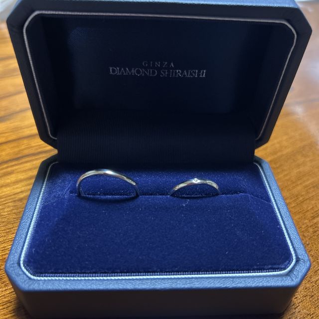 【銀座ダイヤモンドシライシの口コミ】 指輪のデザインがシンプルかつエレガントで普段使いはもちろん特別な日で…