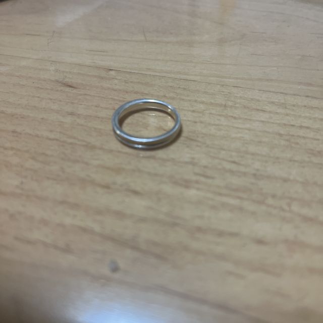 【4℃ BRIDAL(ヨンドシーブライダル)の口コミ】 シンプルなデザインで低価格なので
服装にもなんでも合わせやすいし、大人…