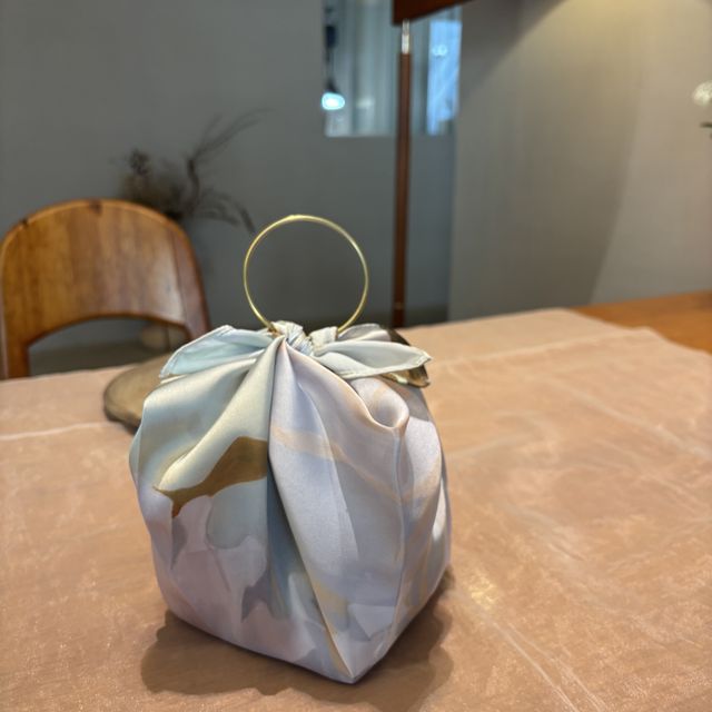 【atelier ST, CAT(アトリエ エスティーキャット)の口コミ】 素材、デザインは店舗でお店の方が1つ1つ丁寧に説明くださり、実際に試着…