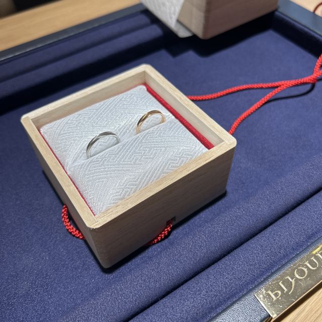 【TOMOE(トモエ)の口コミ】 デザインがシンプルなこともあり服装を選ばないところが良いと感じていま…