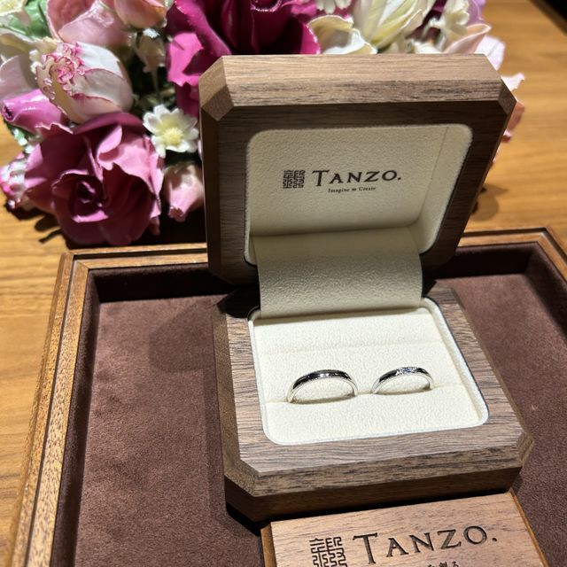 【TANZO.(鍛造指輪)の口コミ】 機械のミル打ちではなく、職人の手打ちミルで制作して頂きました。職人の…