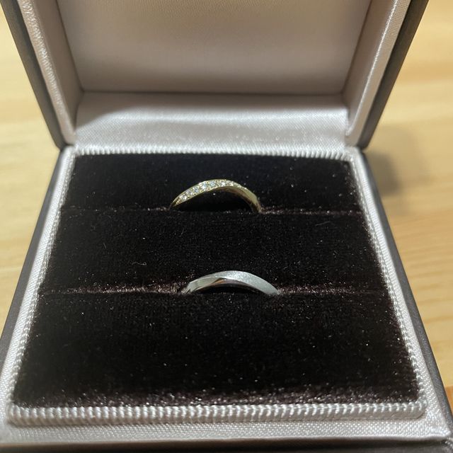 【アイプリモ(I-PRIMO)の口コミ】 一生つける物ということもありシンプルかつ長く愛用できるデザインが良い…