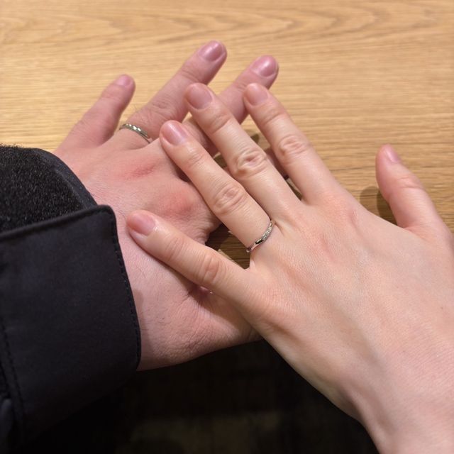 【COCKTAIL(カクテル)の口コミ】 少しデザイン性のあるものが良かったので、捻り+ピンクゴールドの入ったも…