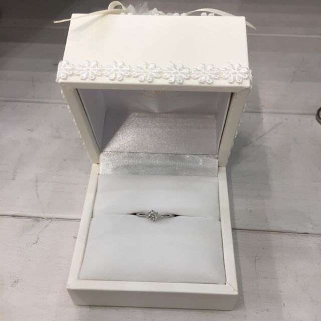 【Hamri(ハムリ)の口コミ】 ブランドにこだわりなく、自分たちがこういう指輪が欲しいという願いを叶…